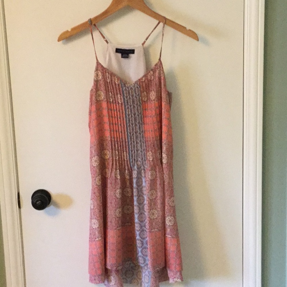 Sundress - Picture 2 of 4